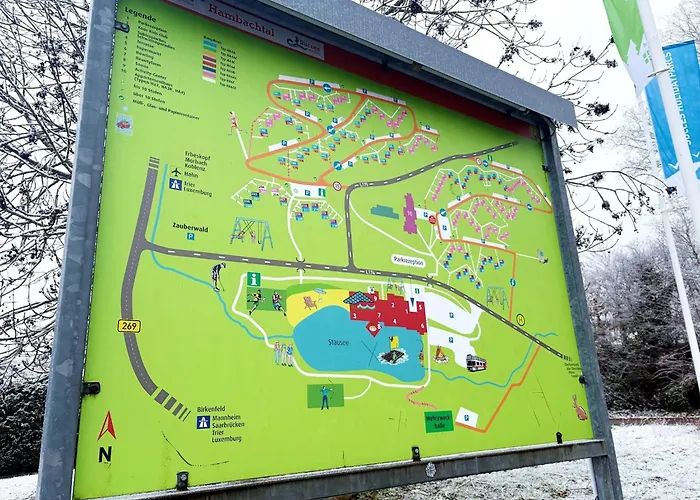 Couple At Hambachtal Lägenhet