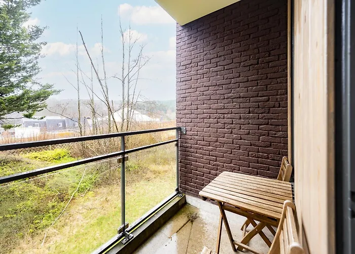 Couple At Hambachtal Apartment Oberhambach