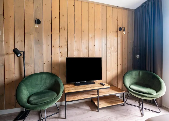 Couple At Hambachtal Apartment *