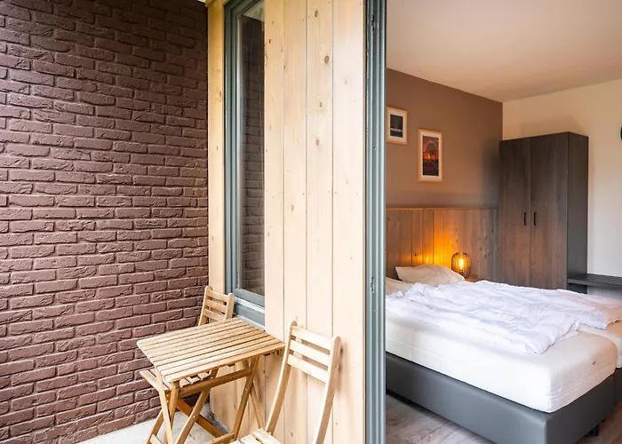 Couple At Hambachtal Apartment Oberhambach